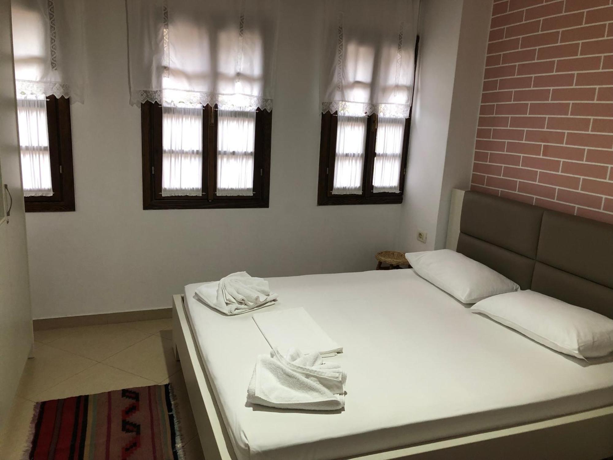Dhimitri'S Guest House Berat Eksteriør bilde